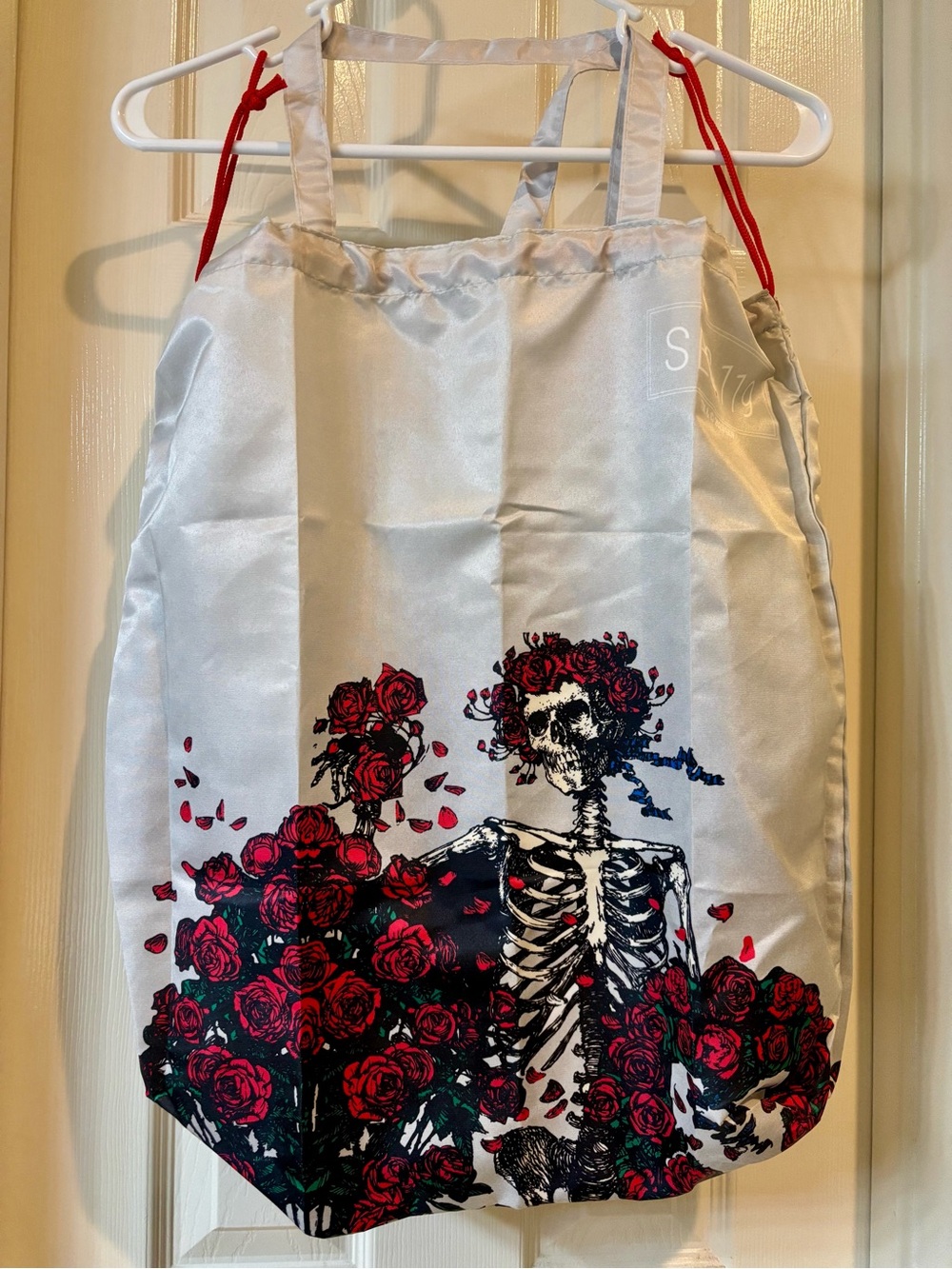 NWOT Silky Silver Grateful Dead Bertha Tote Bag with Red Roses & Skeleton Design - Picture 2 of 5